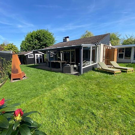 Bungalow Near Beach With Large Private Garden - Not For Companies Ouddorp Luaran gambar
