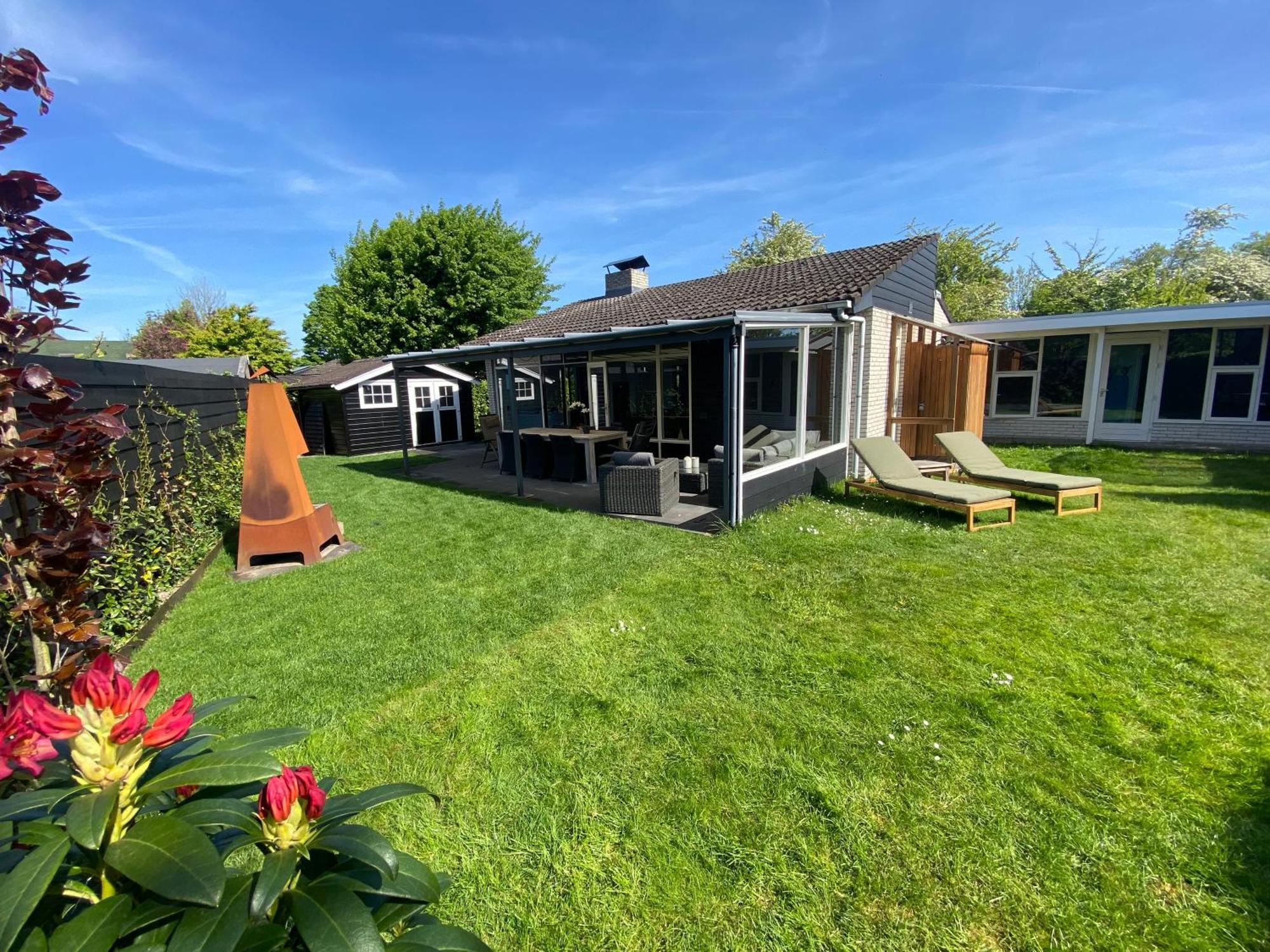 Bungalow Near Beach With Large Private Garden - Not For Companies Ouddorp Luaran gambar